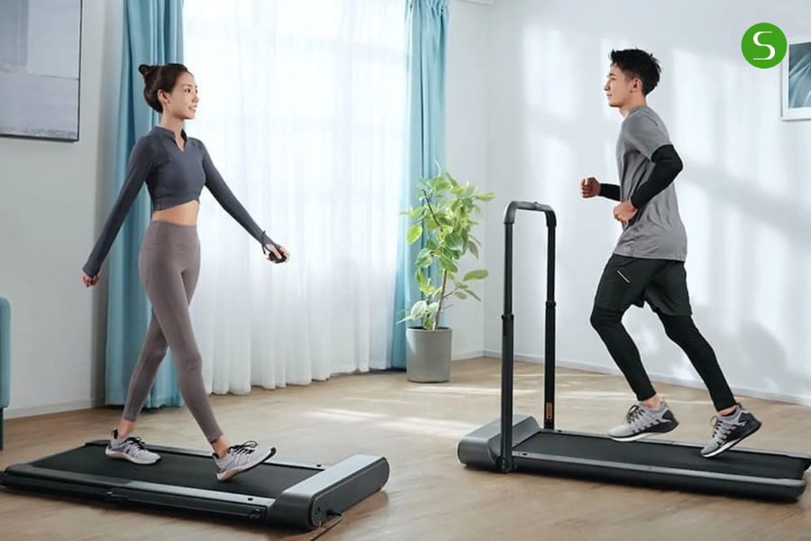 Hướng dẫn tư thế chạy bộ chuẩn trên máy để tránh đau lưng và chấn thương